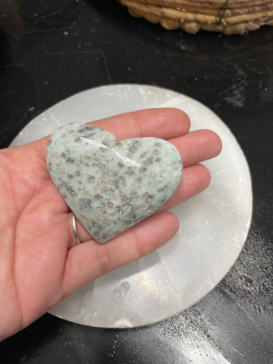 Kiwi Jasper Heart